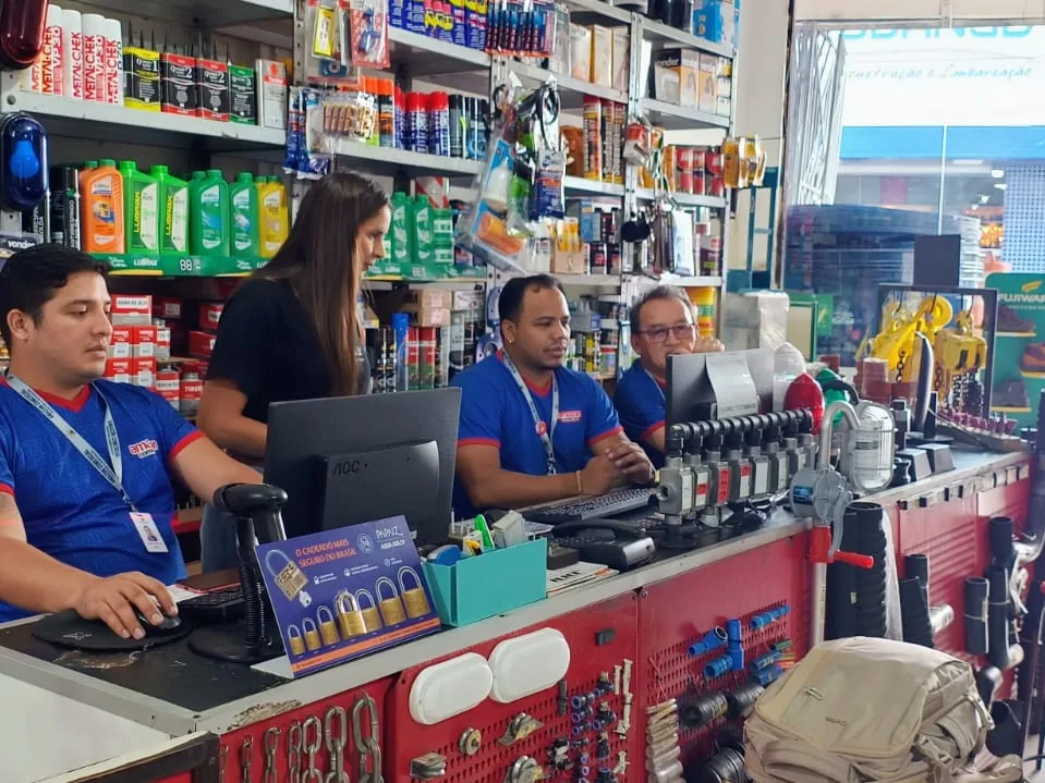 Balcão de distribuidora cliente da Gottardi